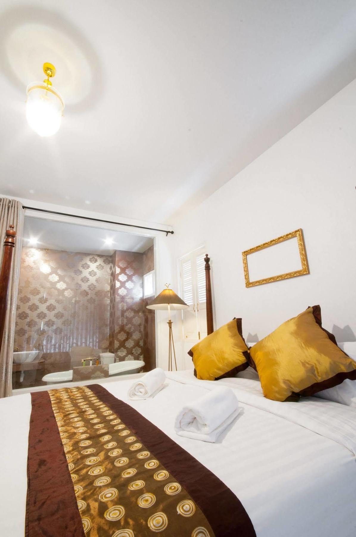 Dharasom' S Colonial House Otel Bangkok Dış mekan fotoğraf