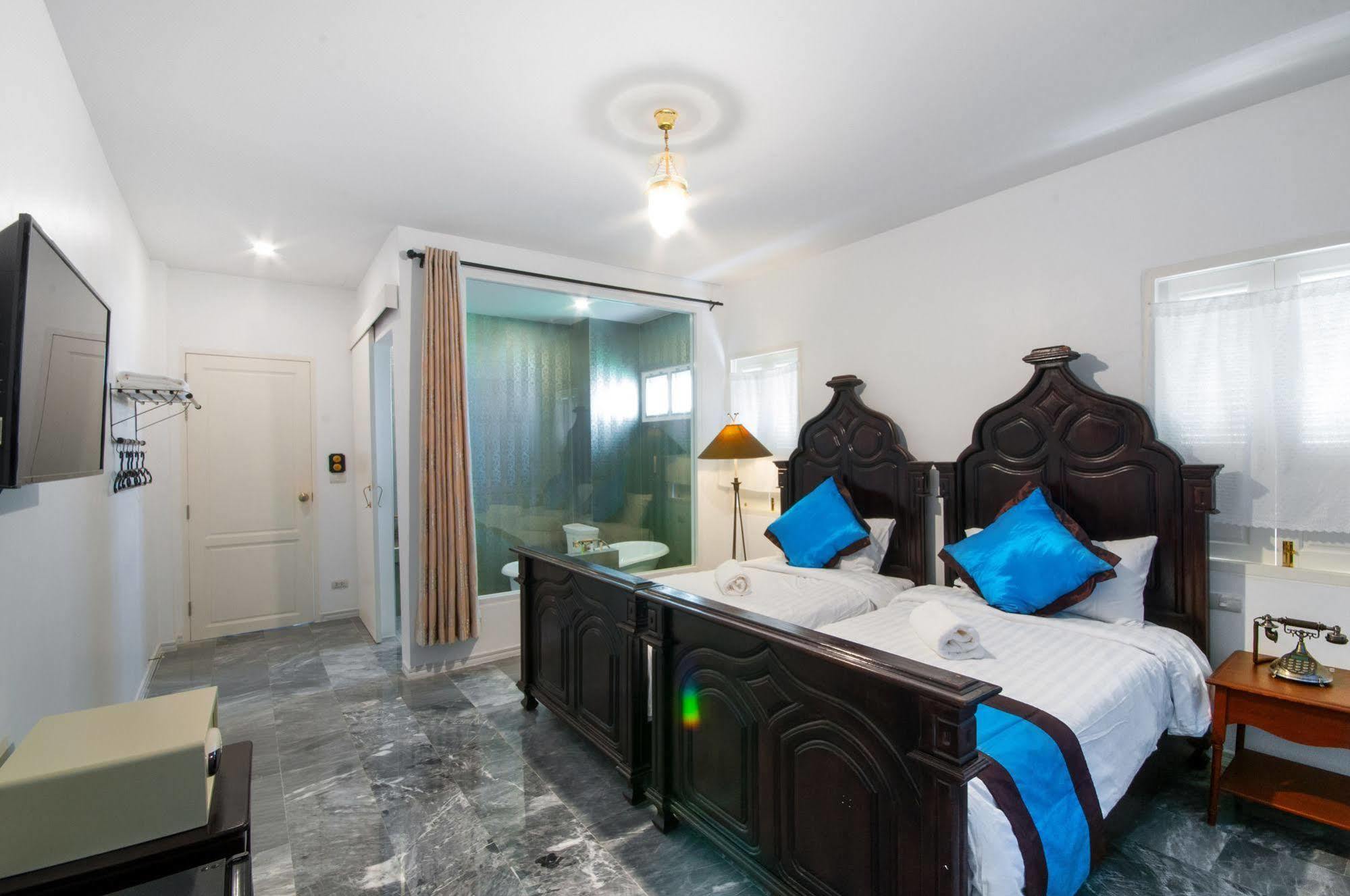 Dharasom' S Colonial House Otel Bangkok Dış mekan fotoğraf