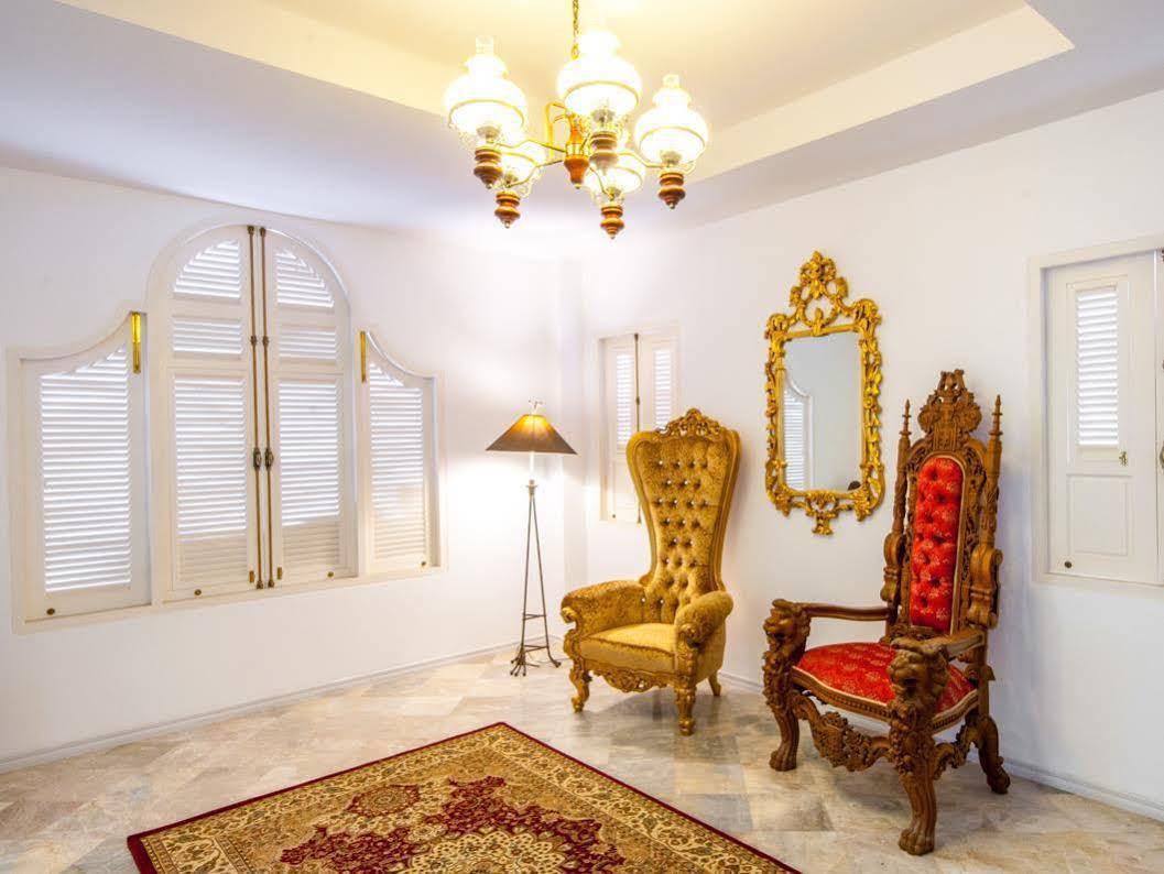 Dharasom' S Colonial House Otel Bangkok Dış mekan fotoğraf